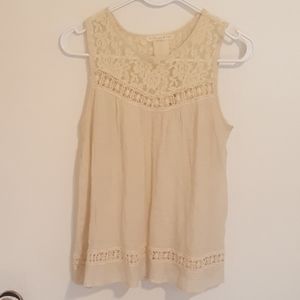 🌼3 for 22🌼Hint of Mint Cream Sleeveless Top